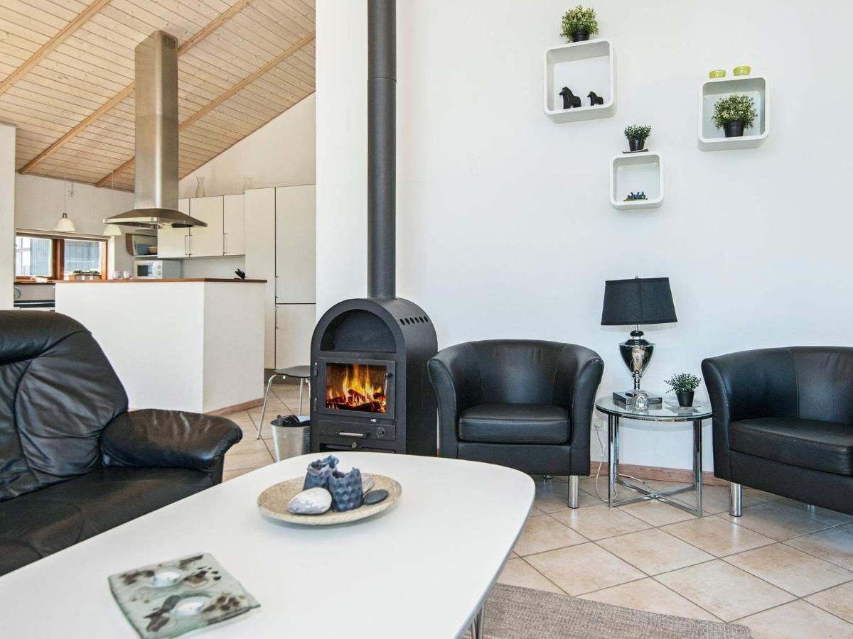 8 Person Holiday Home In Ulfborg Buitenkant foto