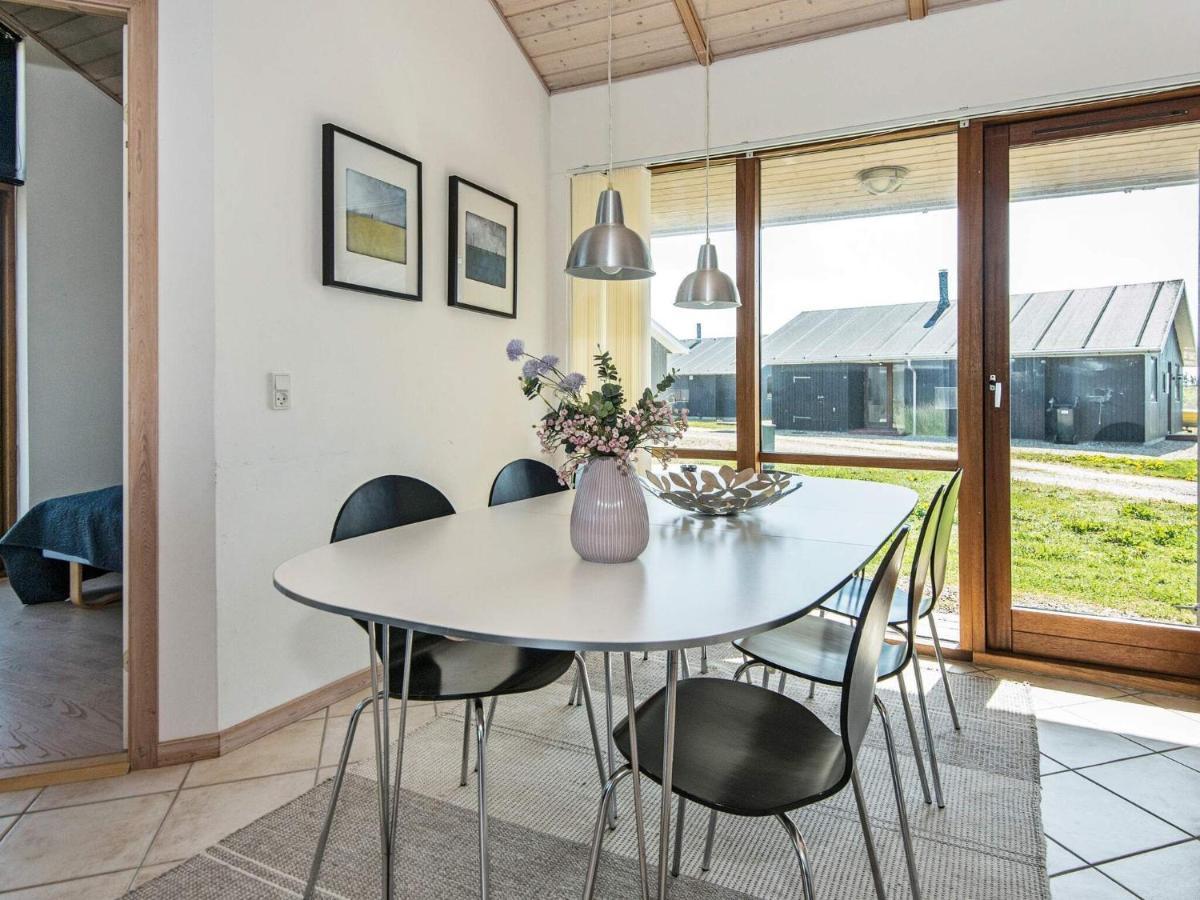 8 Person Holiday Home In Ulfborg Buitenkant foto